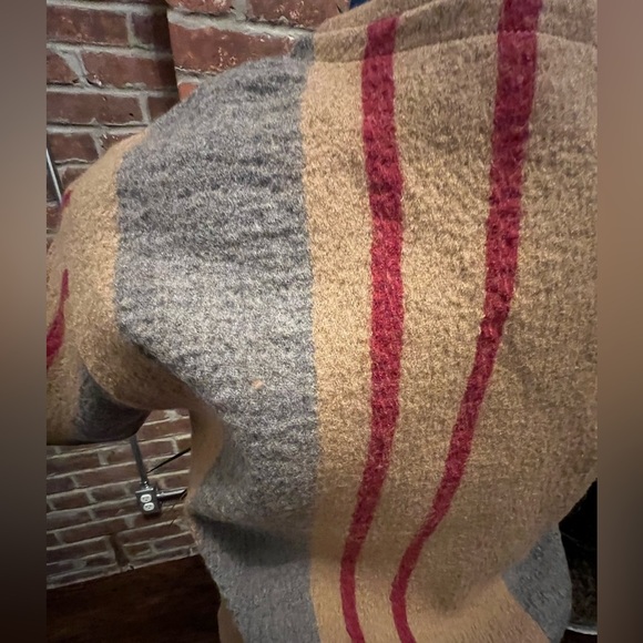 100% Wool Billy Reid Striped Tee - Picture 4 of 5